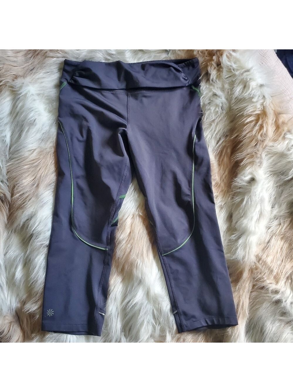 Athleta Grey Crop Legging